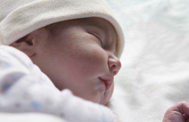 Ciemieniucha u niemowlaka - jak wygląda, przyczyny, leczenie