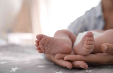 Formalności po urodzeniu dziecka – o czym należy pamiętać?
