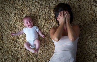 Rola położnej w rozpoznaniu obniżonego nastroju po porodzie i depresji poporodowej