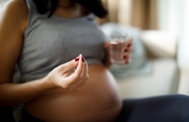 Suplementacja witamin w ciąży i okresie karmienia piersią